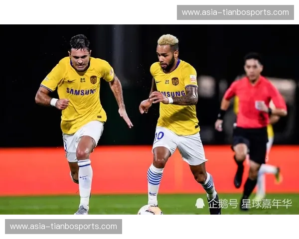 巅峰对决，荣耀之巅：恒大vs河北，一场载入史册的足球盛宴